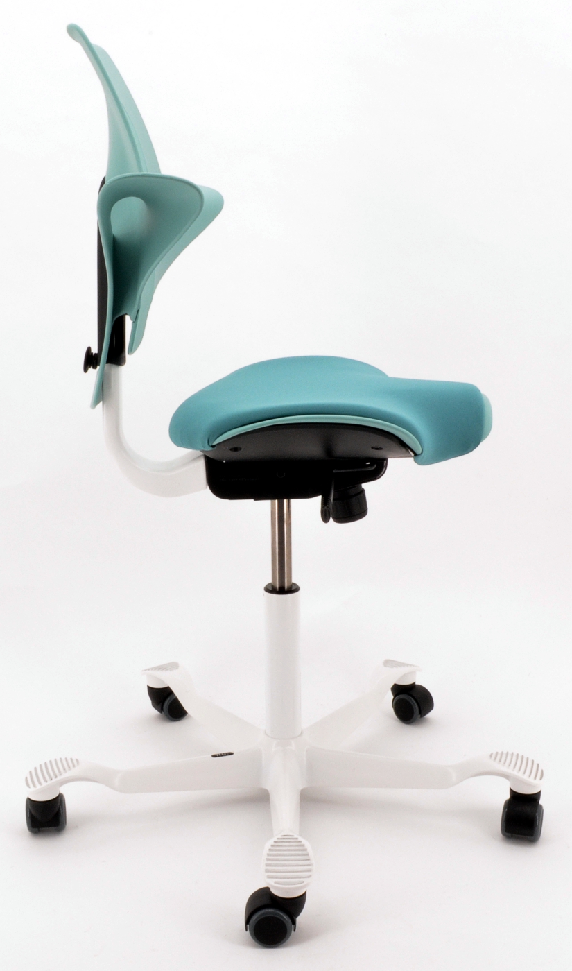 Drehstuhl Capisco Puls 8020 - sea green / weiß, inkl. Sitzflächenmatte - HAG