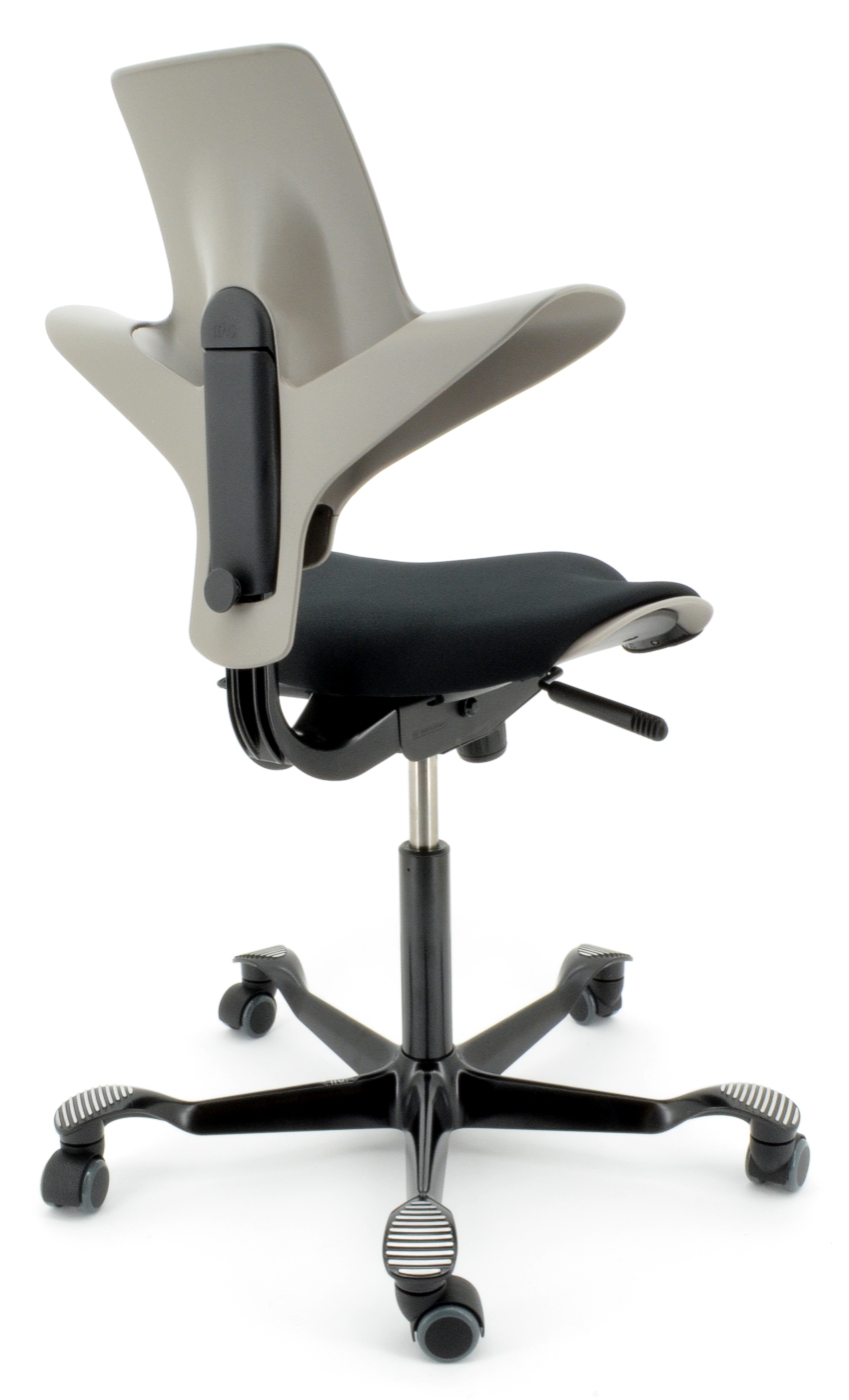 Drehstuhl Capisco Puls 8020 - clay / schwarz, inkl. Sitzflächenmatte - HAG