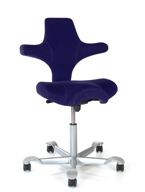 Drehstuhl Capisco 8106 - dunkelblau - HAG