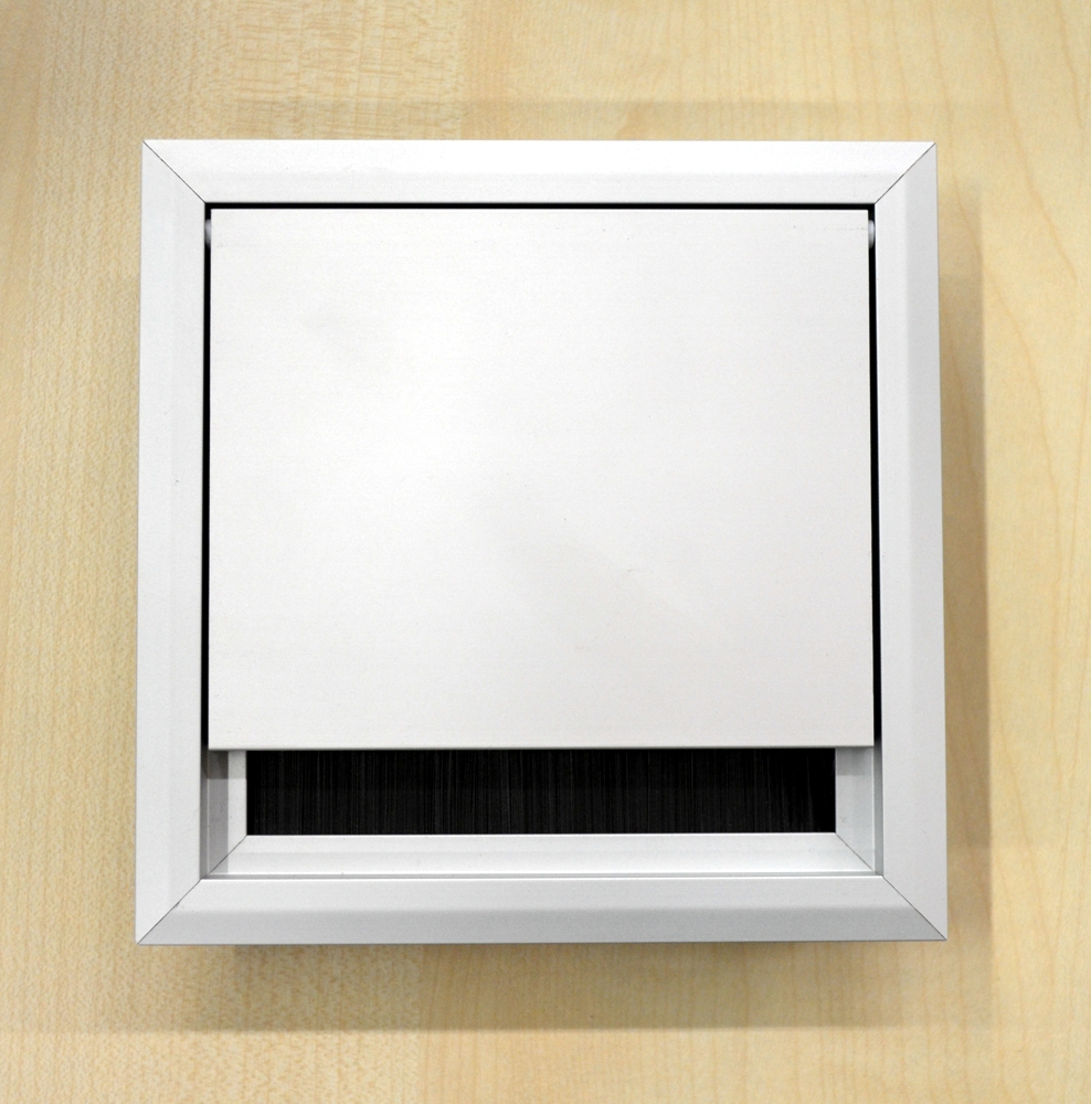 Kabeldurchführung / Kabeldurchlass, 120x120 mm, Aluminium