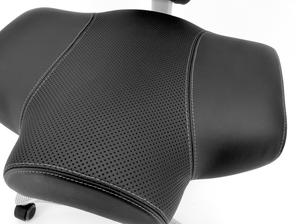 Drehstuhl Capisco 8106 - Elmosoft Leder schwarz, perforiert - HAG