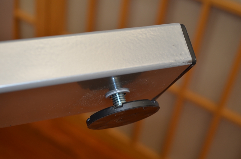 Schreibtisch - 160 cm - lichtgrau - C-Fuß - Heyne