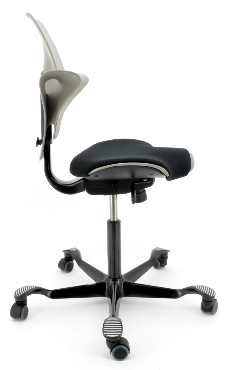 Drehstuhl Capisco Puls 8020 - clay / schwarz, inkl. Sitzflächenmatte - HAG