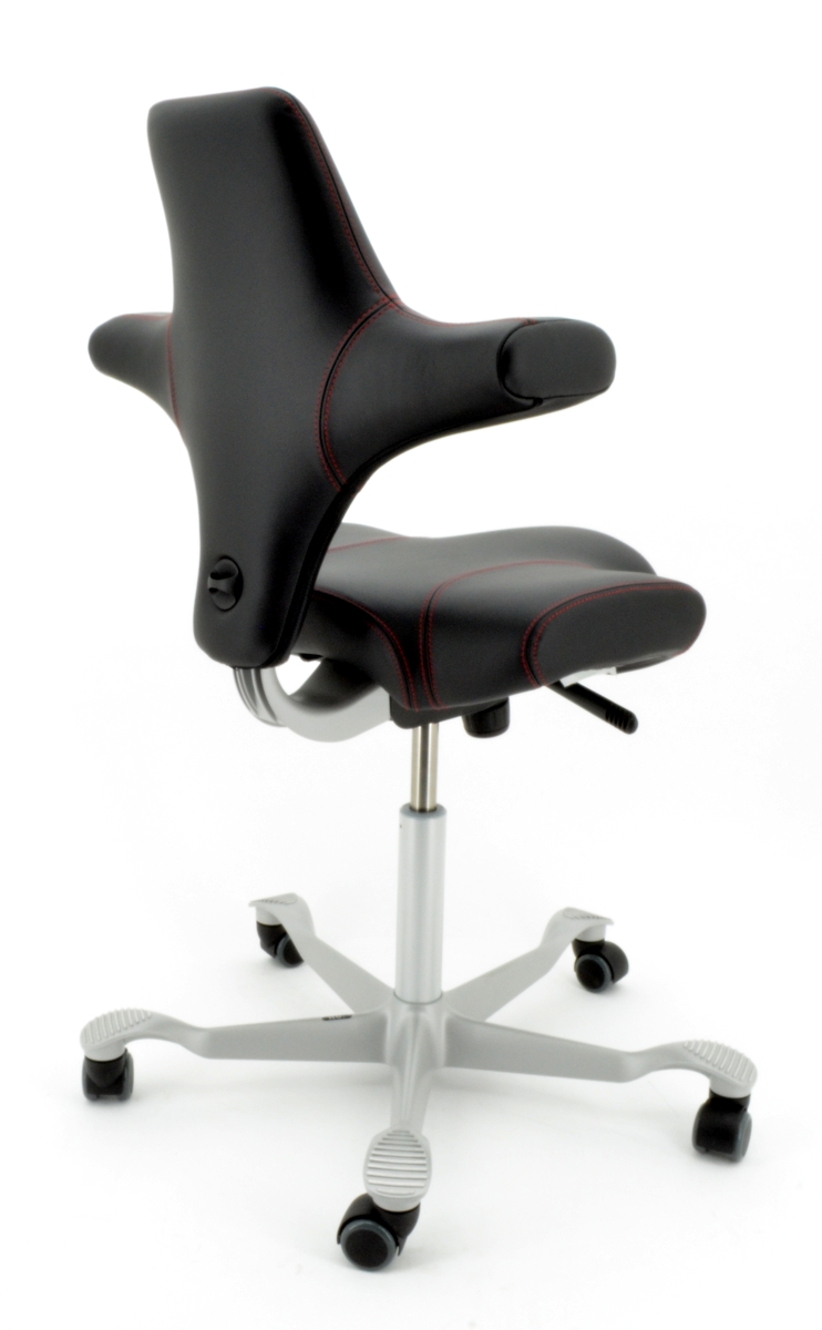 Drehstuhl Capisco 8106 - Antigo Soft Leder schwarz, Ziernaht rot - HAG